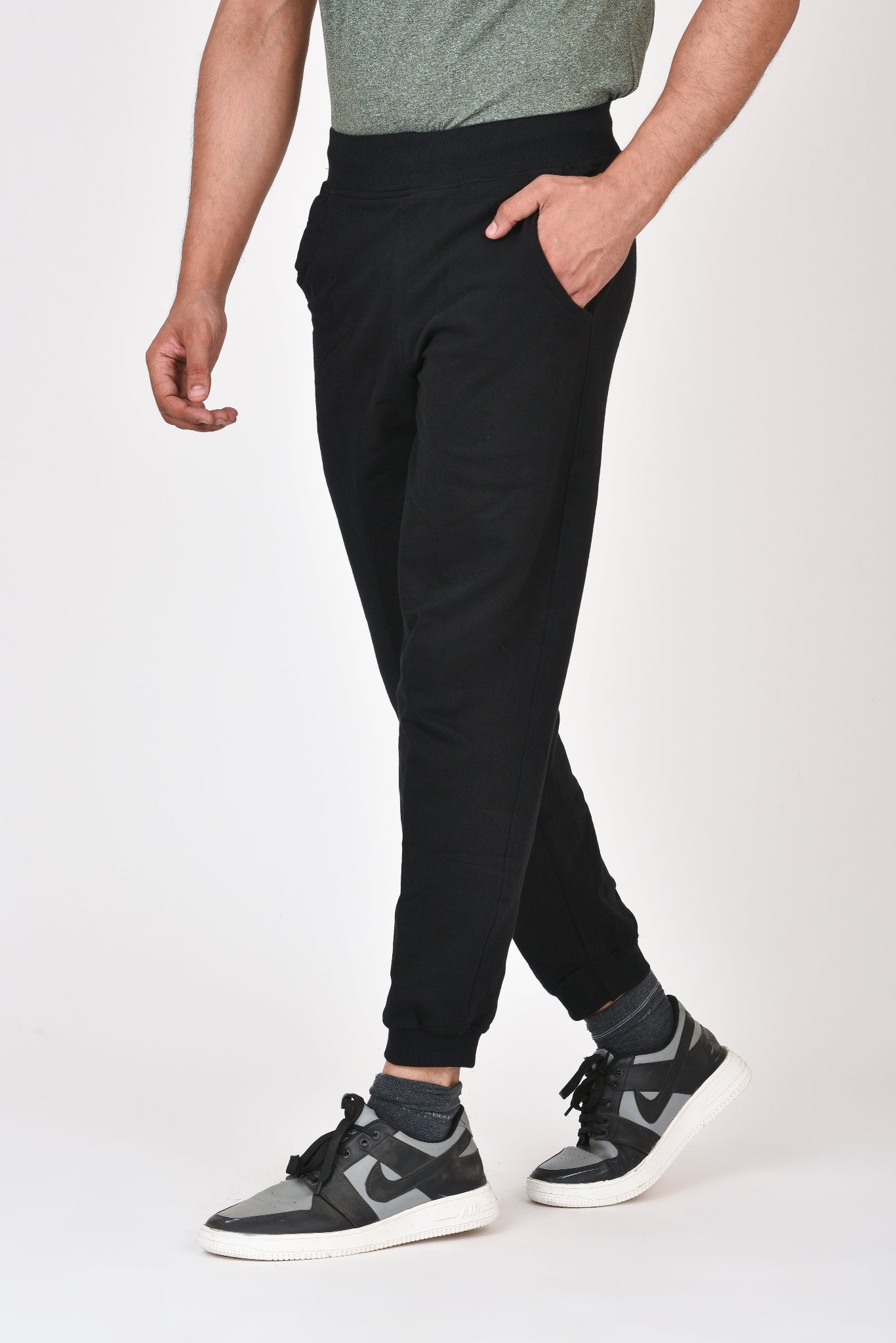 Men Straight Fit Jogger By Brute Force